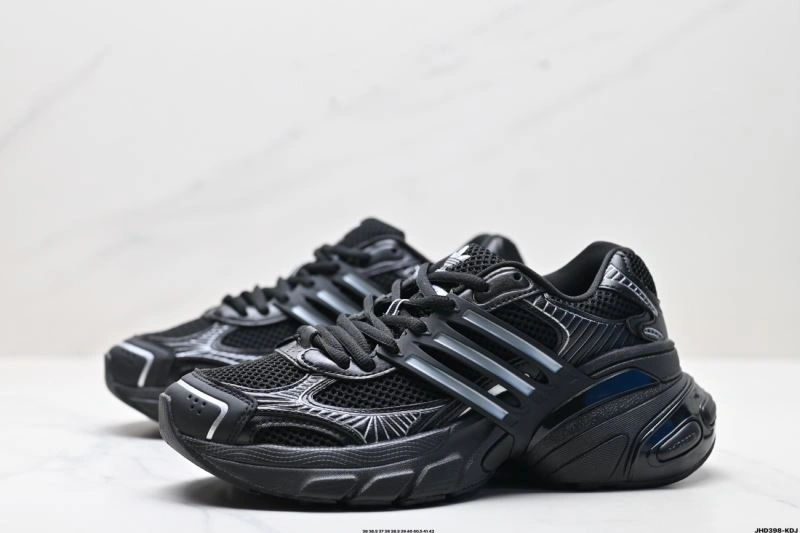 Versatile Adidas XLG Shoes 814