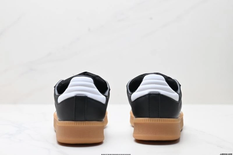Breathable Adidas XLG Shoes 22