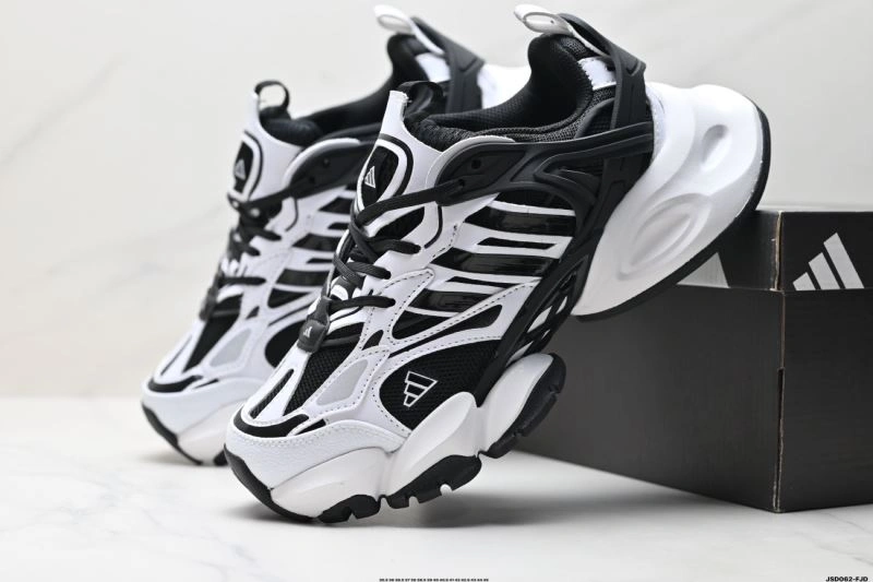 Adidas XLG Shoes WellDesigned 23