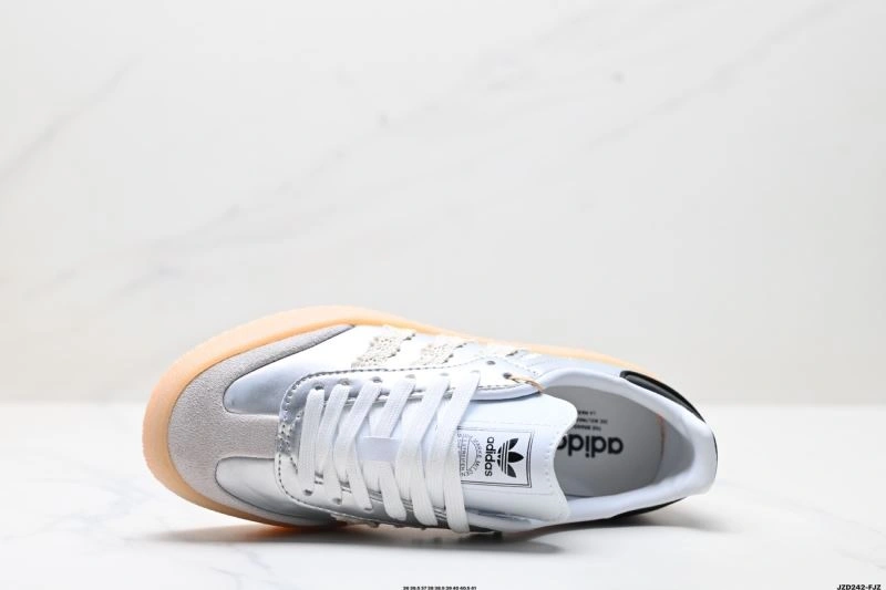 Adidas XLG Shoes Versatile 6