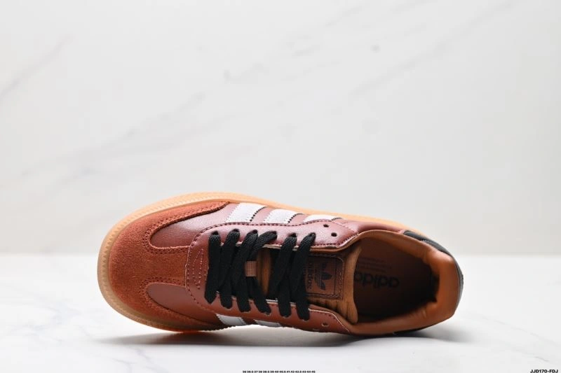 WaterResistant Adidas XLG Shoes 31