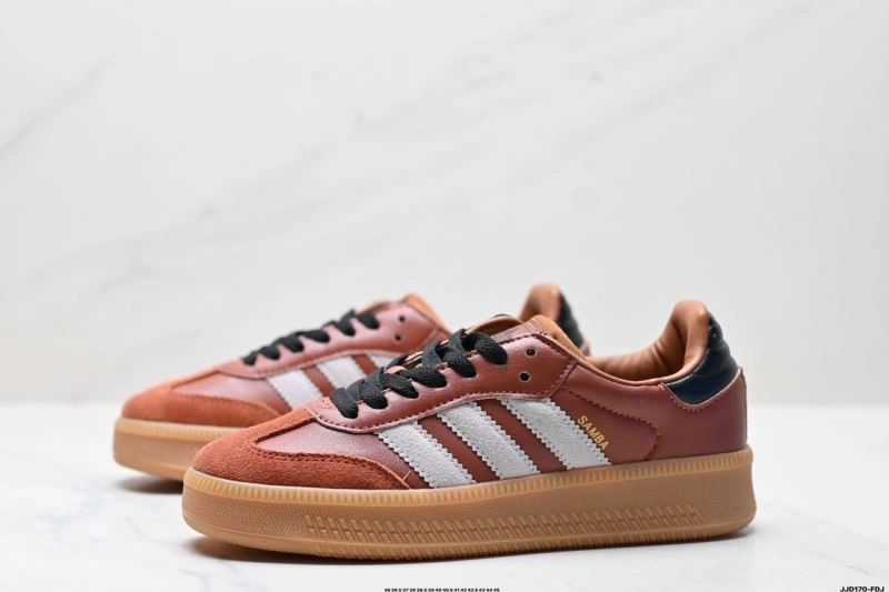 WaterResistant Adidas XLG Shoes 31