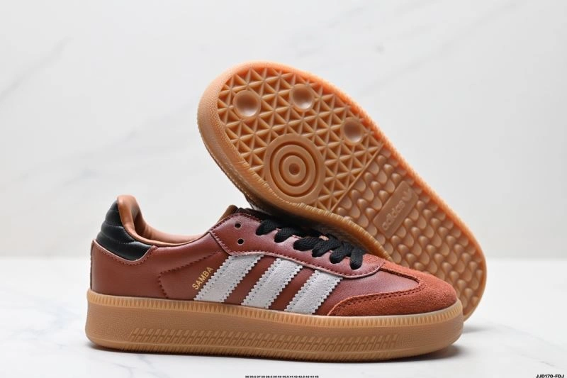 WaterResistant Adidas XLG Shoes 31