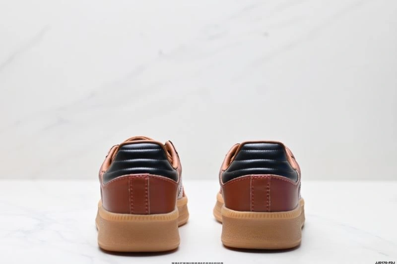WaterResistant Adidas XLG Shoes 31