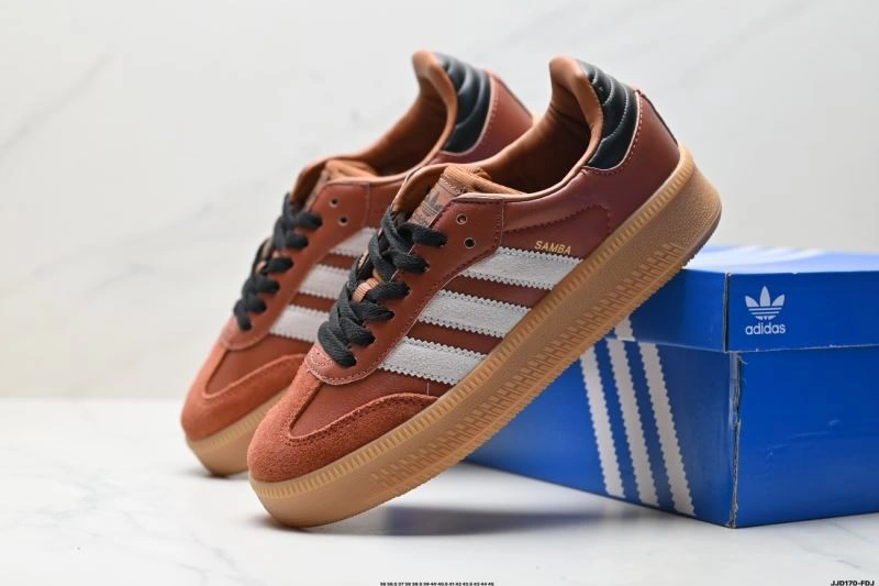 WaterResistant Adidas XLG Shoes 31