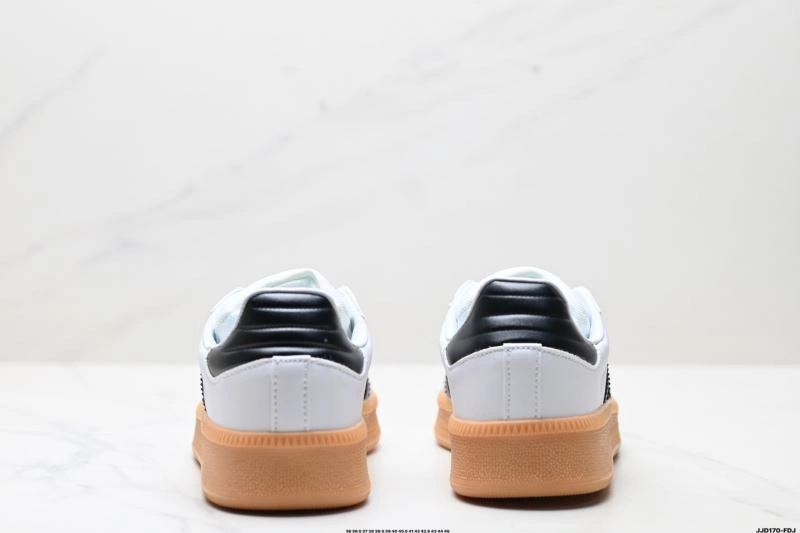 Fashionable Adidas XLG Shoes 11