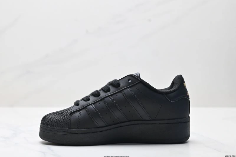 Soft Adidas XLG Shoes 42