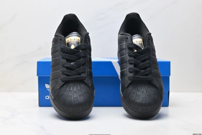 Soft Adidas XLG Shoes 42