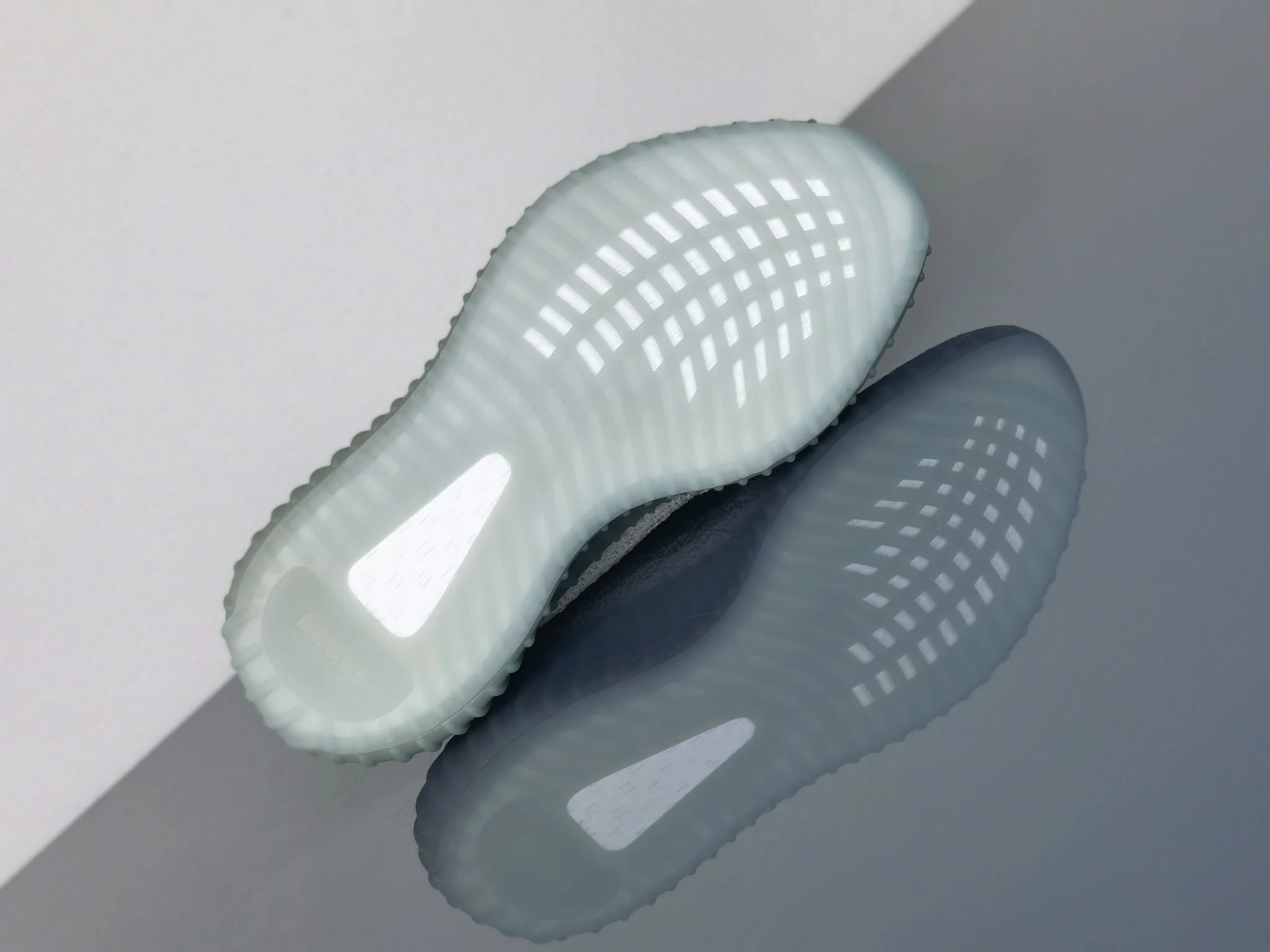 Snug Adidas Yeezy 350 Shoes 16241