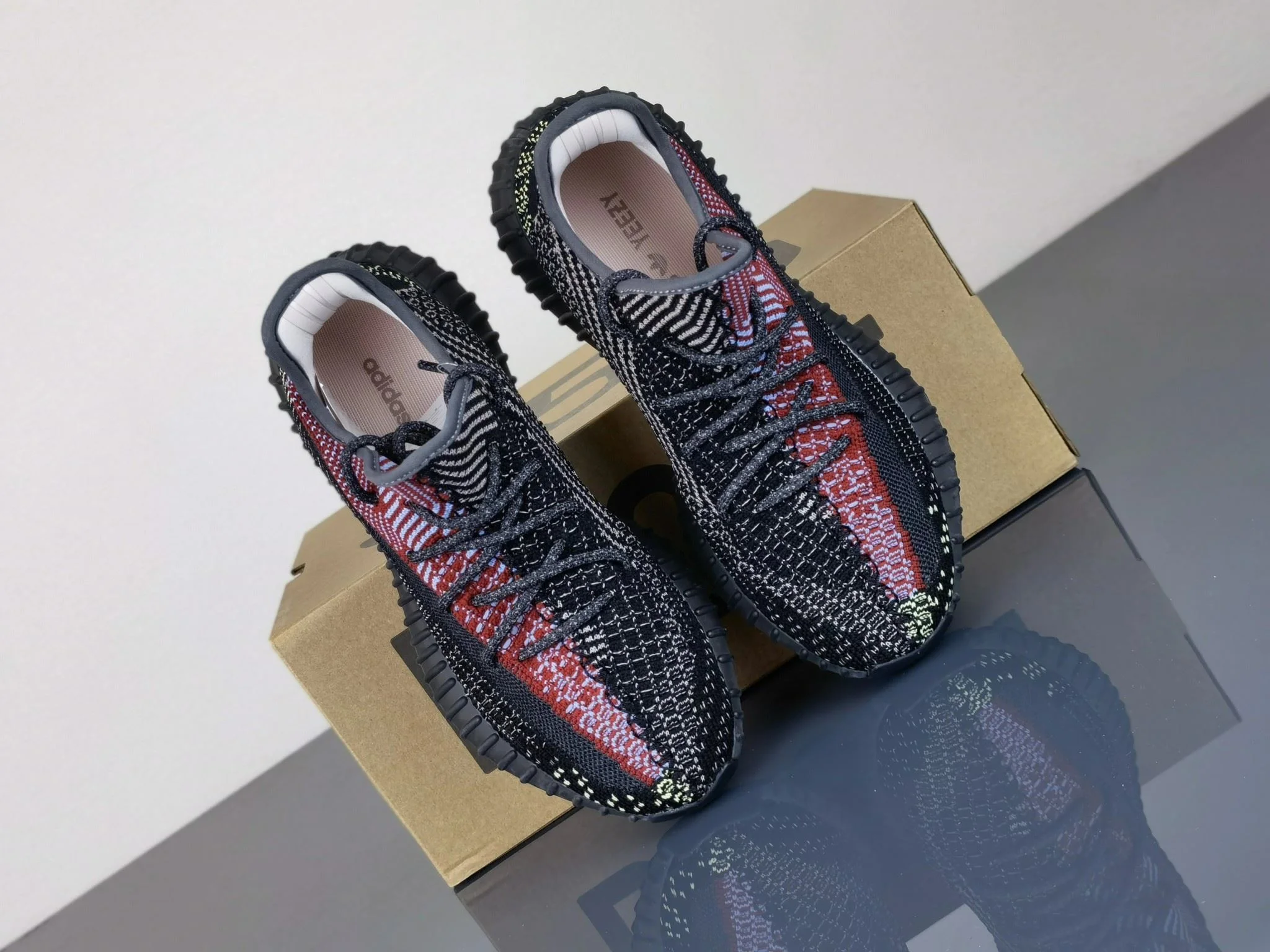 Lightweight Adidas Yeezy 350 Shoes 16265