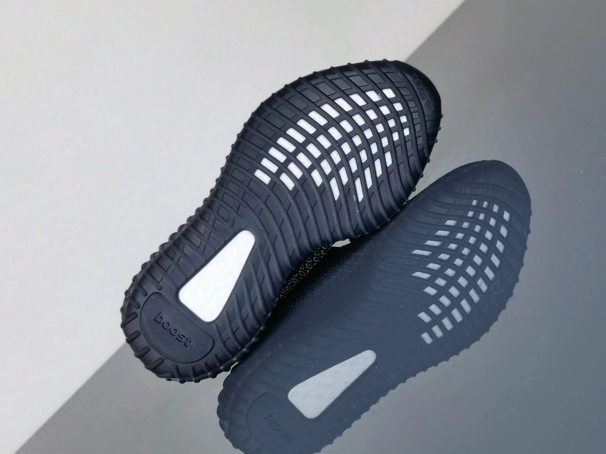 Lightweight Adidas Yeezy 350 Shoes 16265