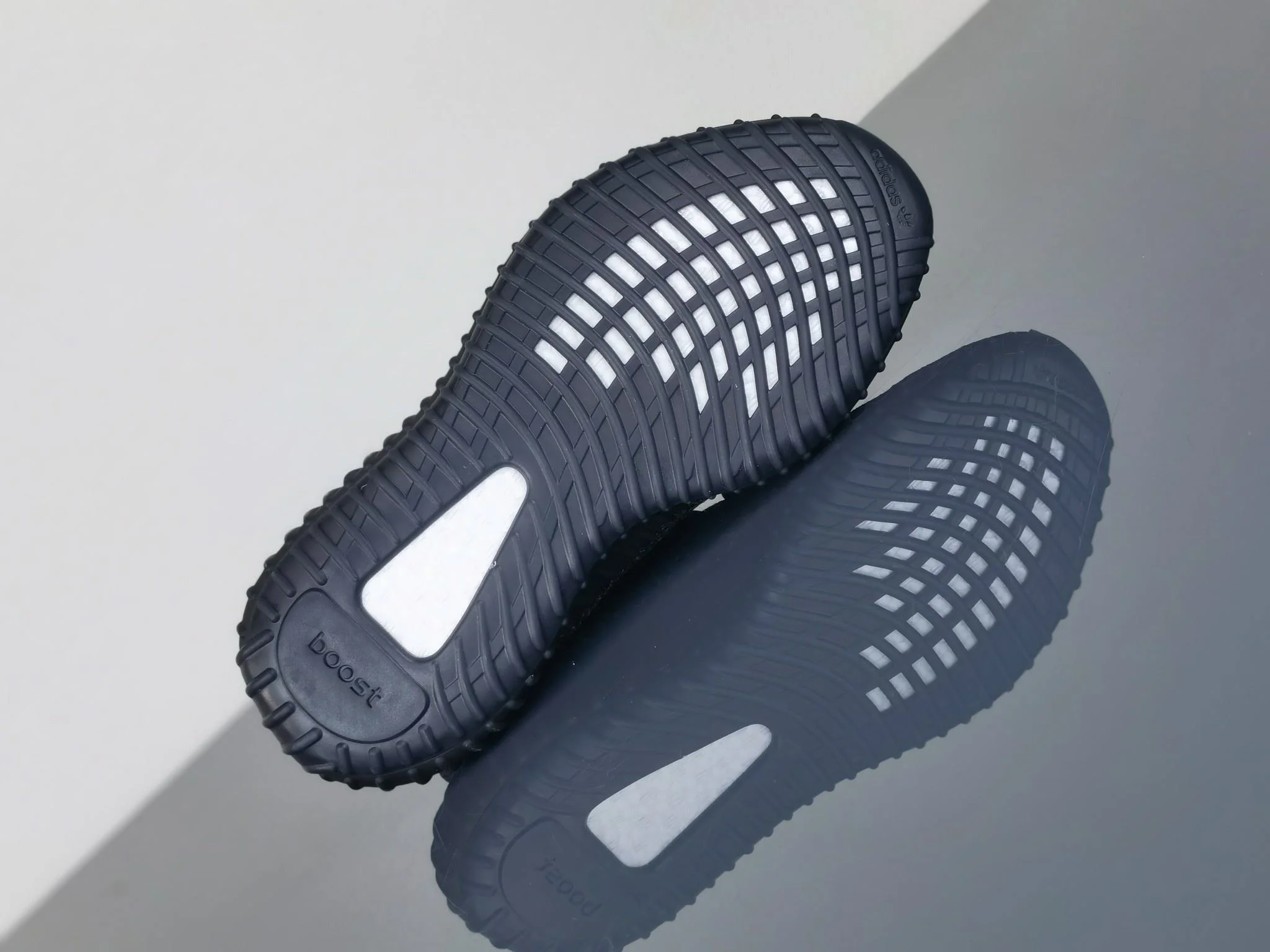 SmoothTexture Adidas Yeezy 350 Shoes 16267
