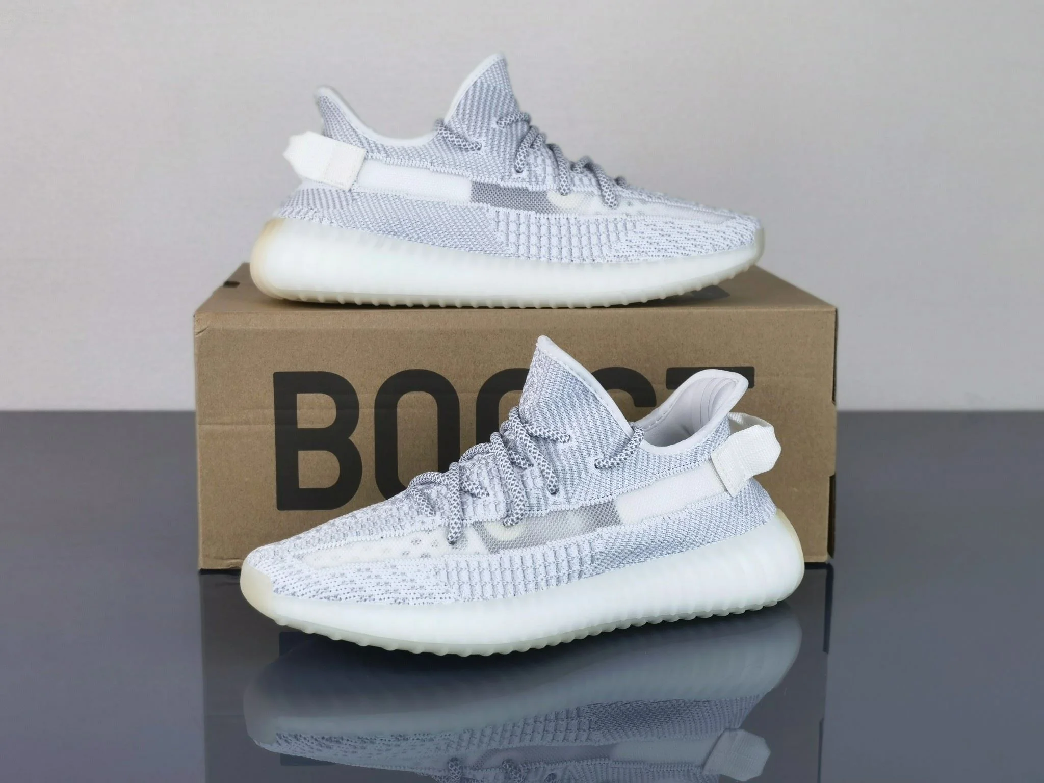 Trendsetting Adidas Yeezy 350 Shoes 16213