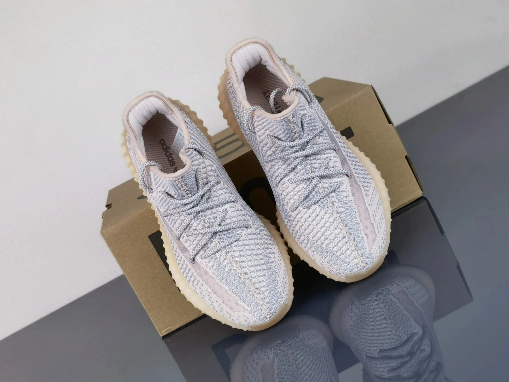 Original Adidas Yeezy 350 Shoes 16289