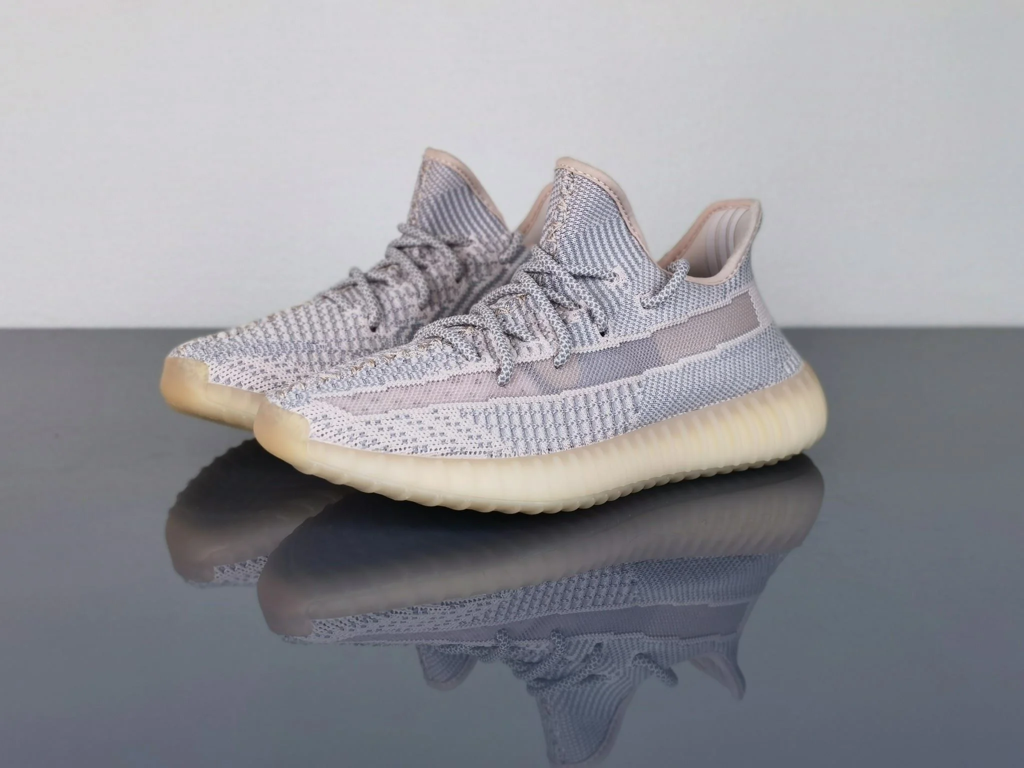 Original Adidas Yeezy 350 Shoes 16289