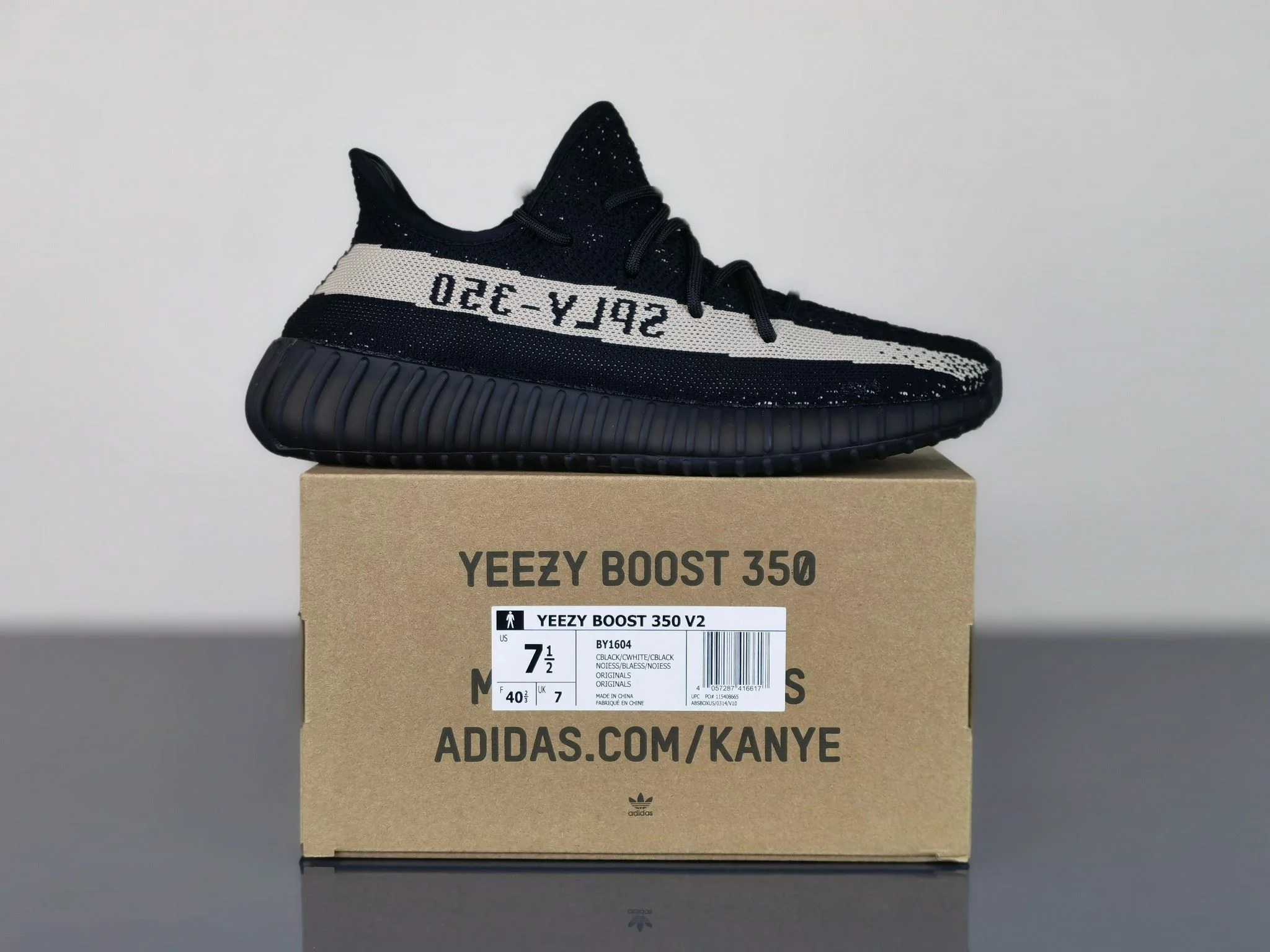 Flexible Adidas Yeezy 350 Shoes 16199
