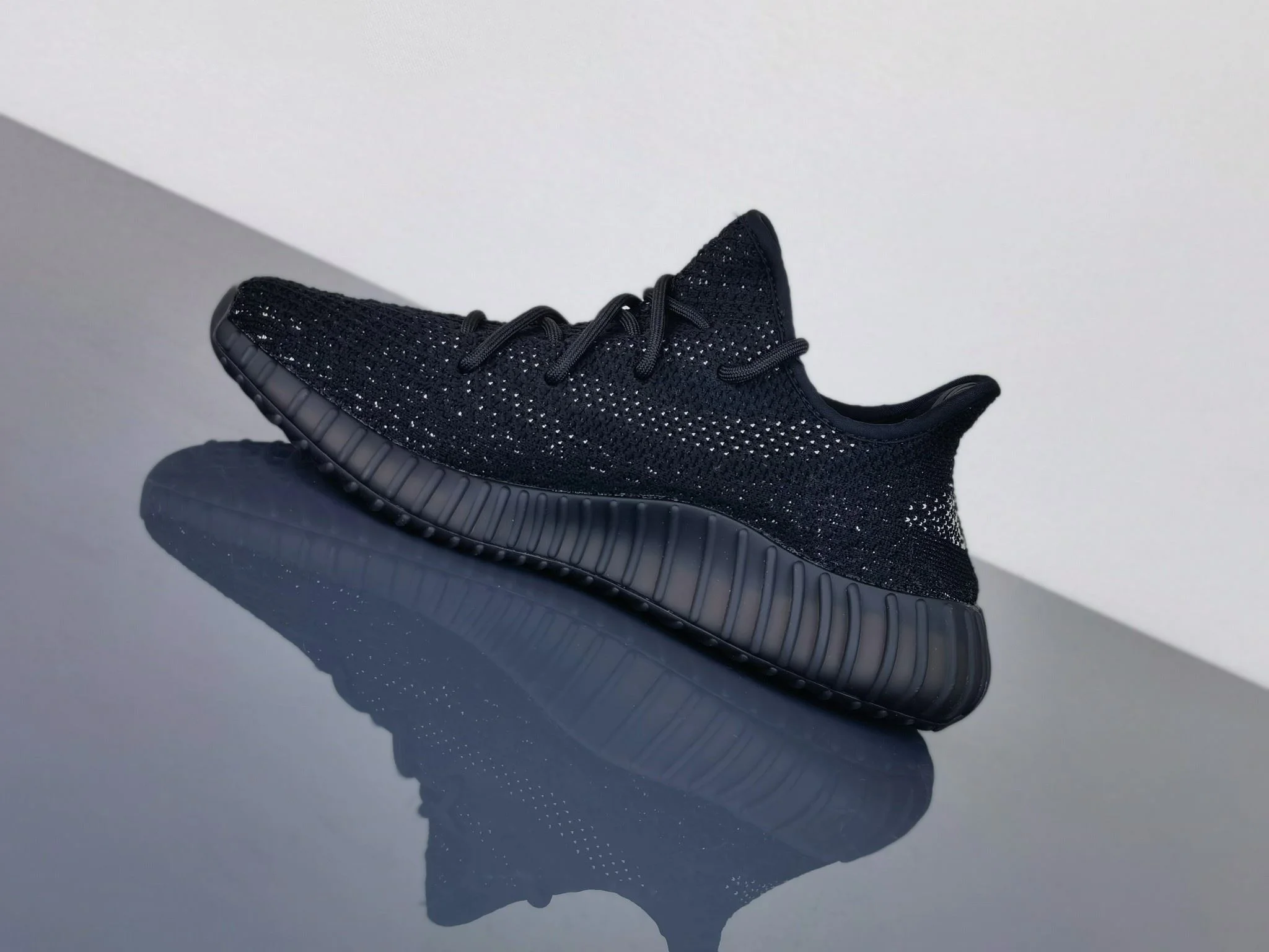 Flexible Adidas Yeezy 350 Shoes 16199