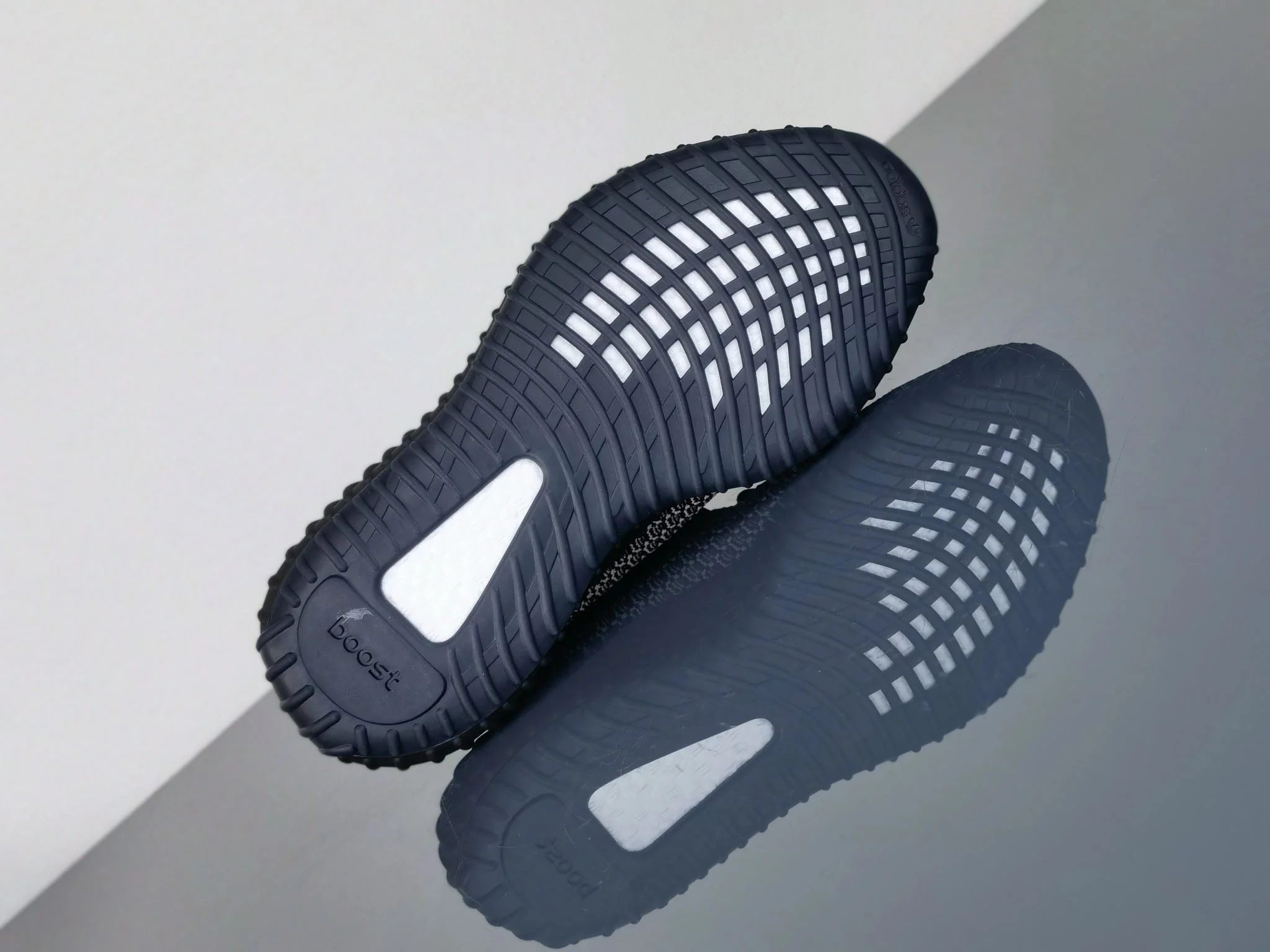 Adidas Yeezy 350 Shoes MoistureWicking 16227