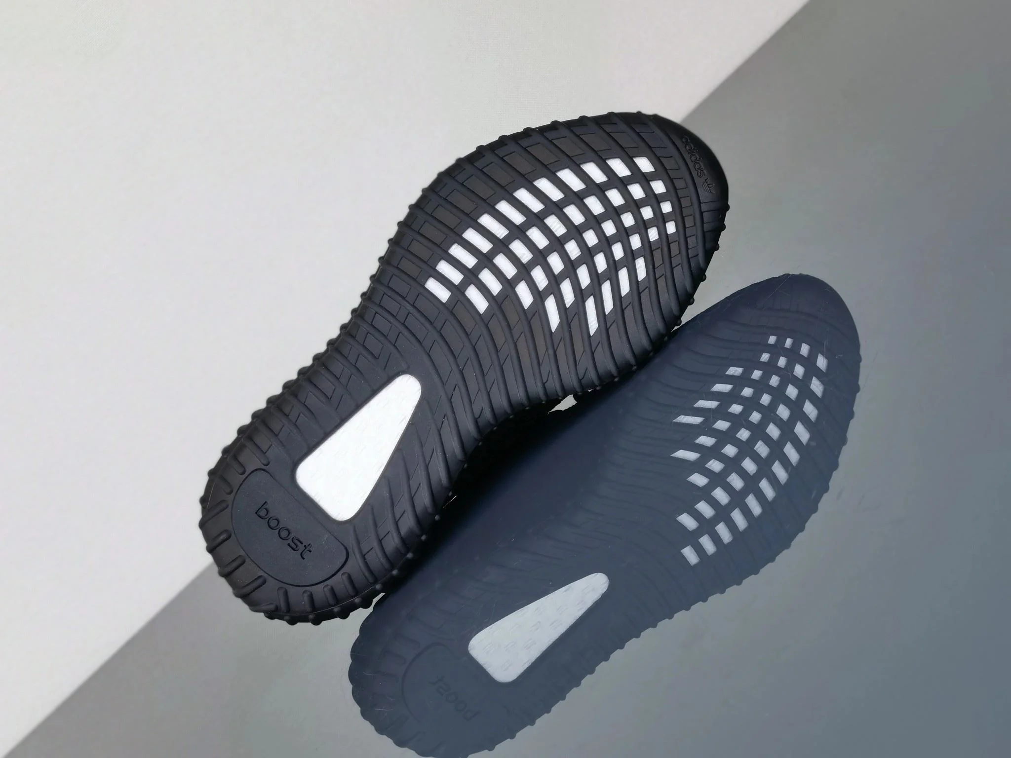 Packable Adidas Yeezy 350 Shoes 16254