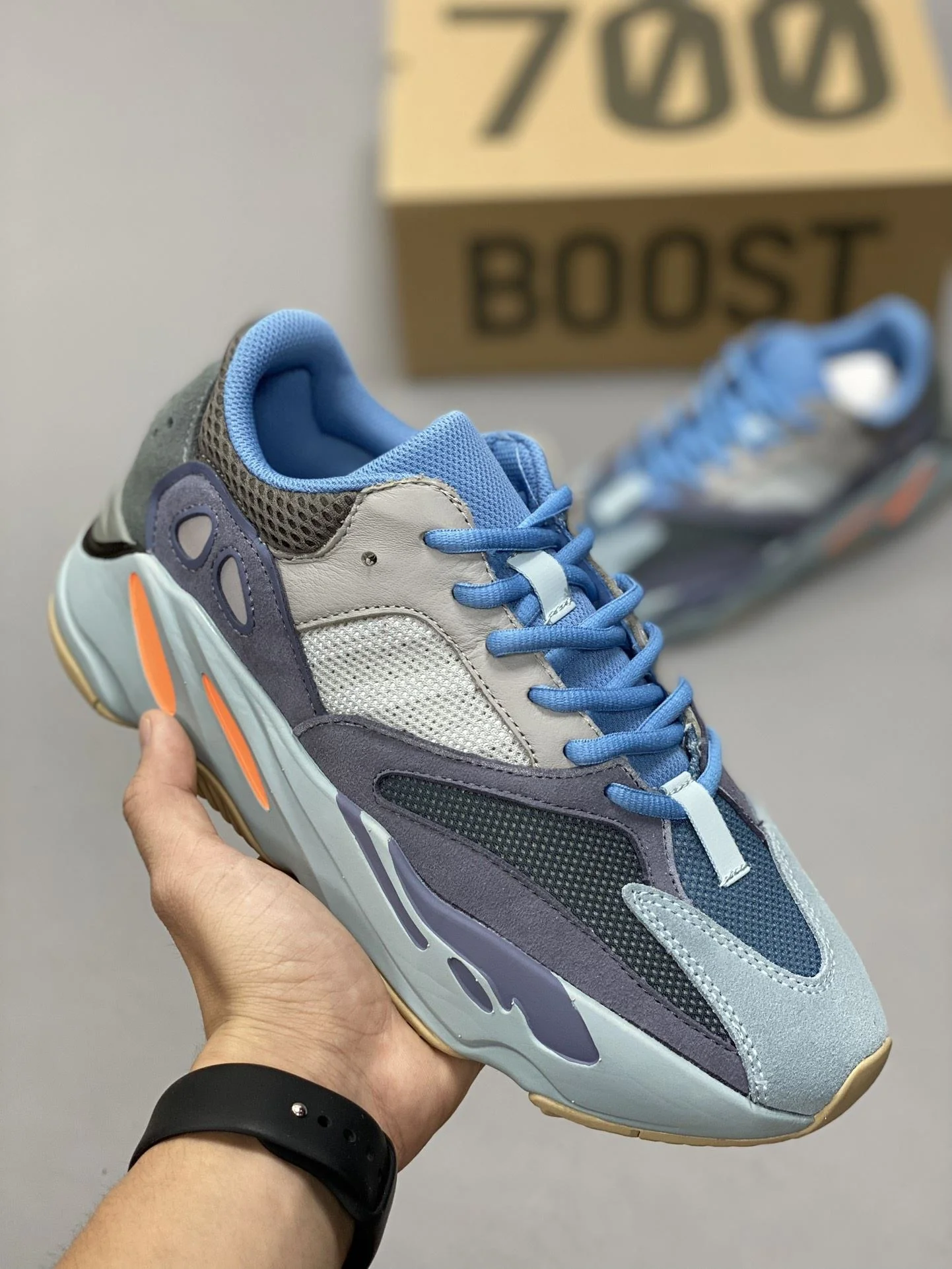 FlexibleFit Adidas Yeezy 700 Shoes 16171