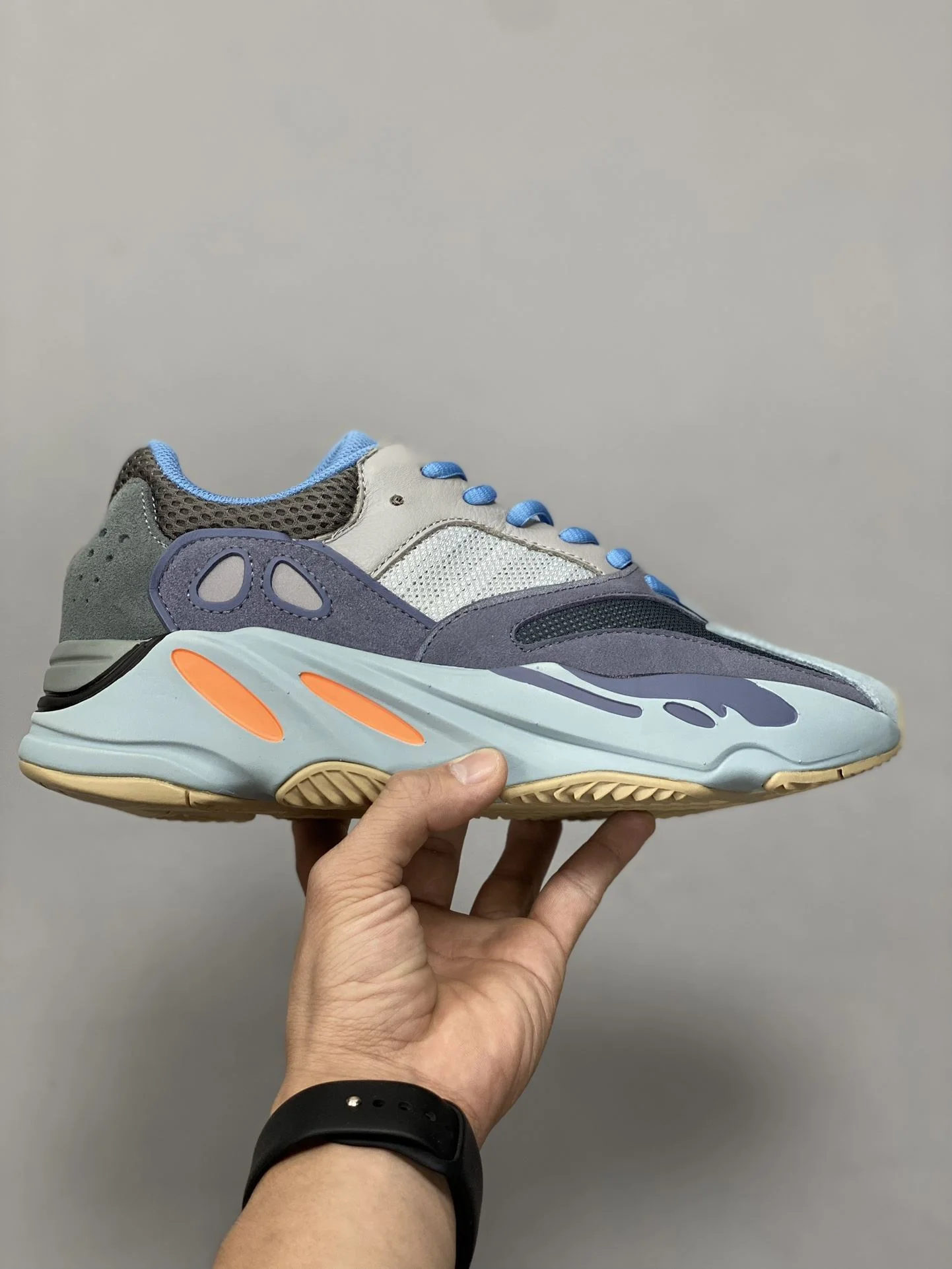 FlexibleFit Adidas Yeezy 700 Shoes 16171