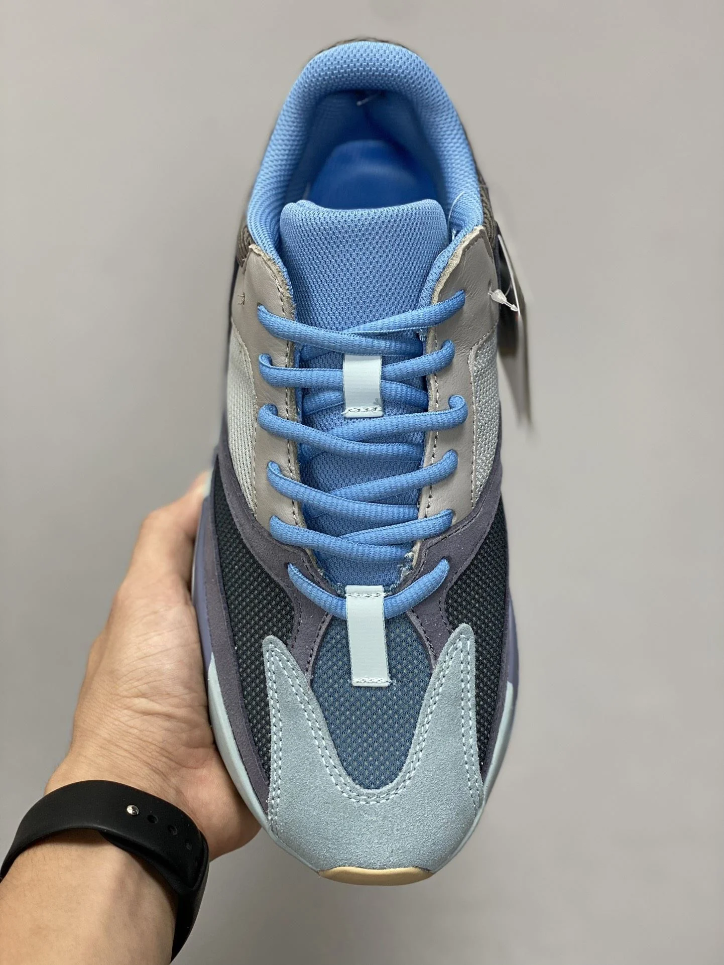 FlexibleFit Adidas Yeezy 700 Shoes 16171