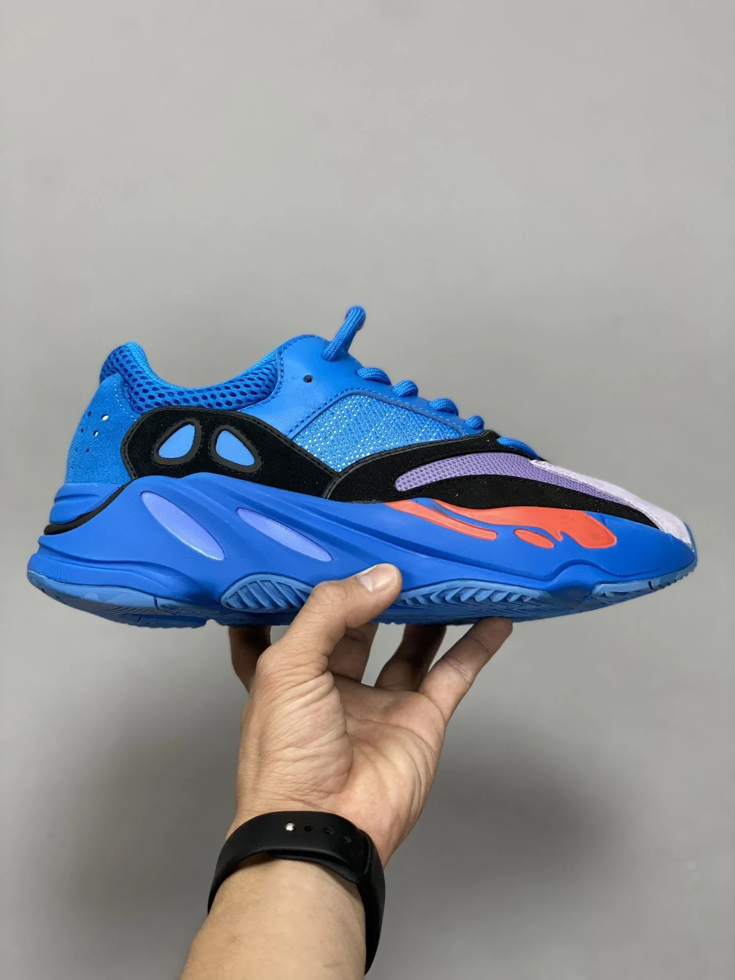 Adidas Yeezy 700 Shoes Bold 16186