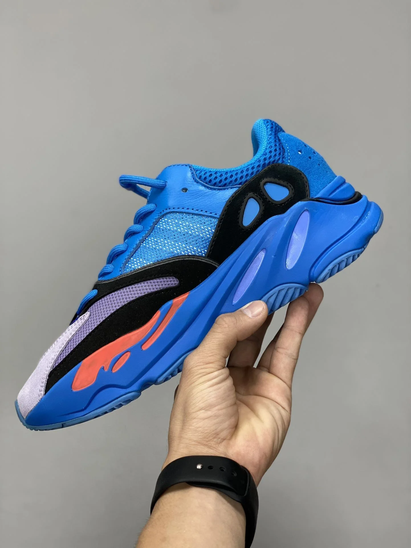 Adidas Yeezy 700 Shoes Bold 16186