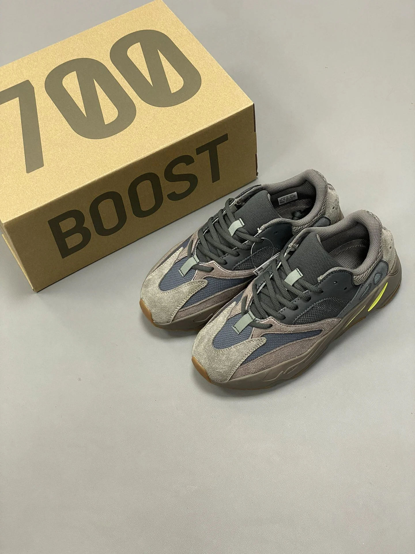 EasyMatch Adidas Yeezy 700 Shoes 16181