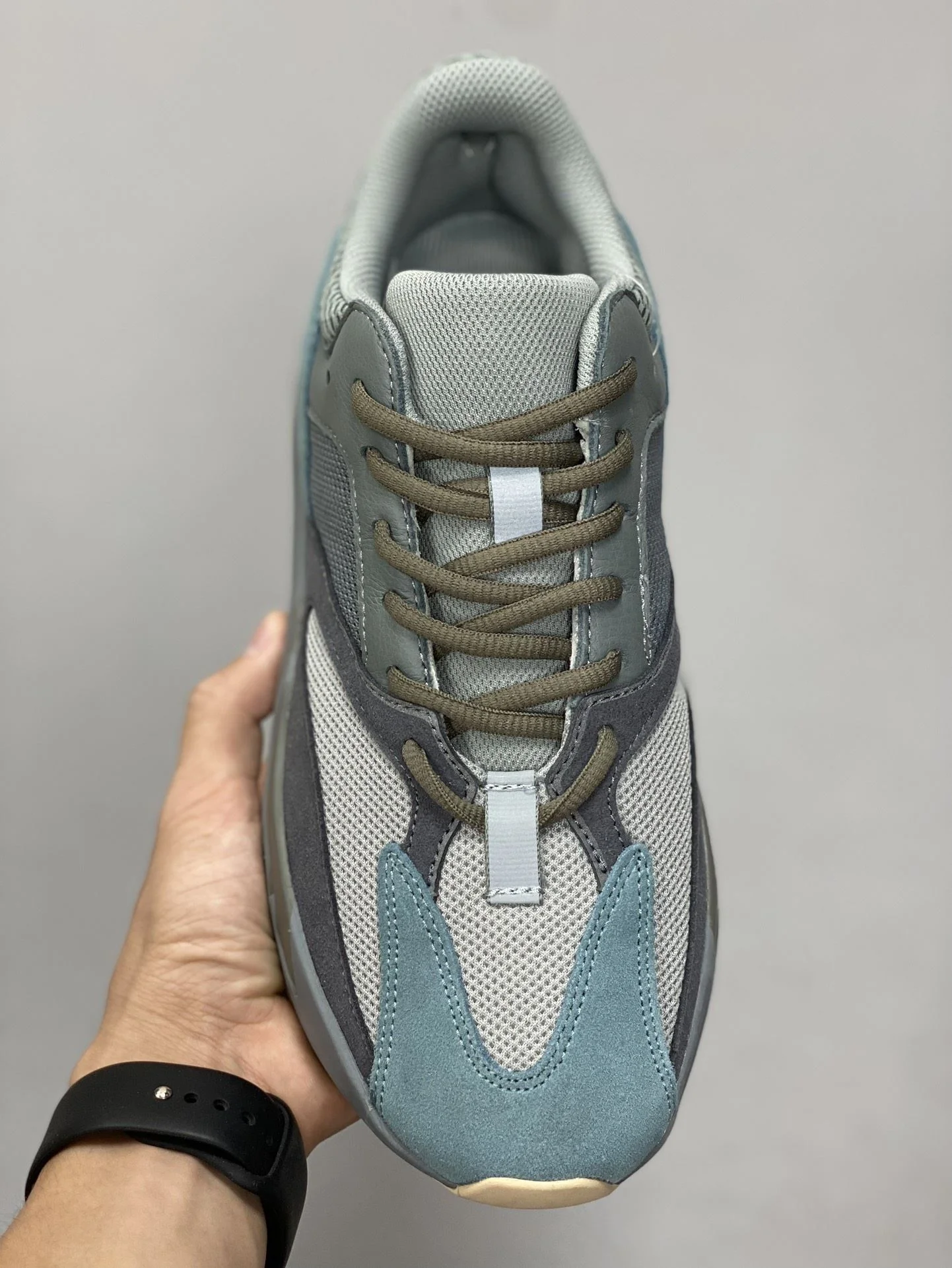 Original Adidas Yeezy 700 Shoes 16177