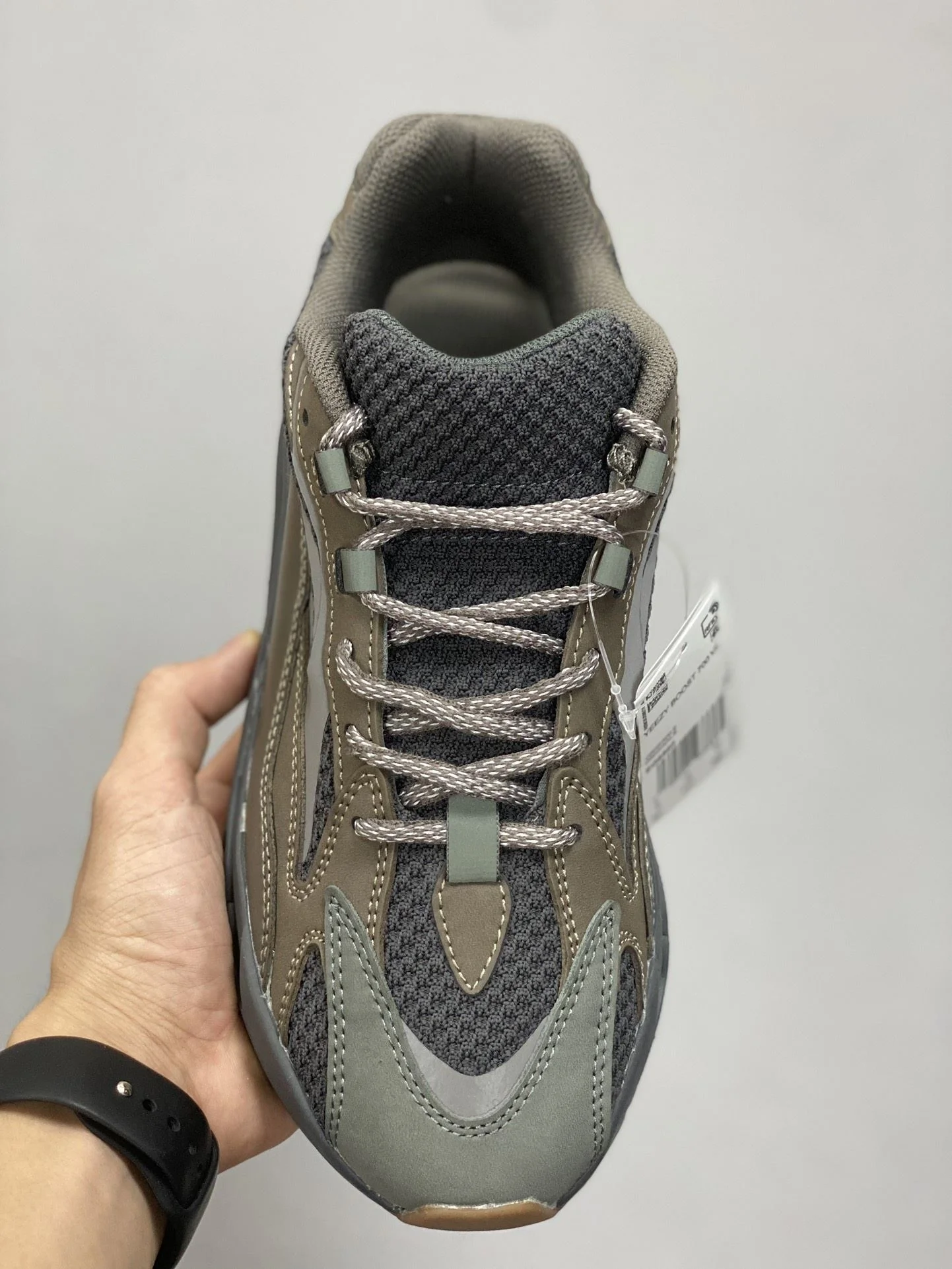 Fashionable Adidas Yeezy 700 Shoes 16175