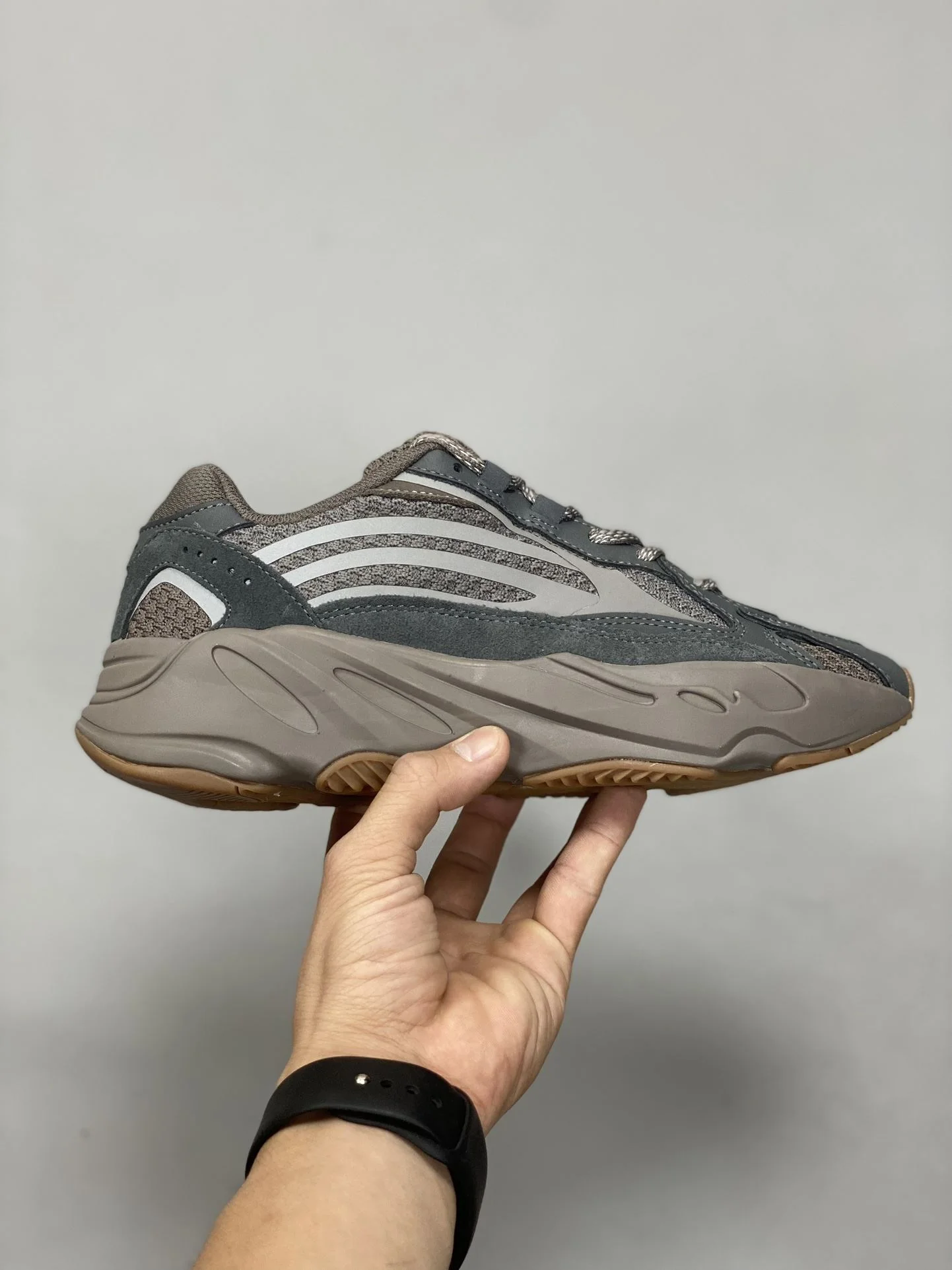 Adidas Yeezy 700 Shoes Timeless 16174