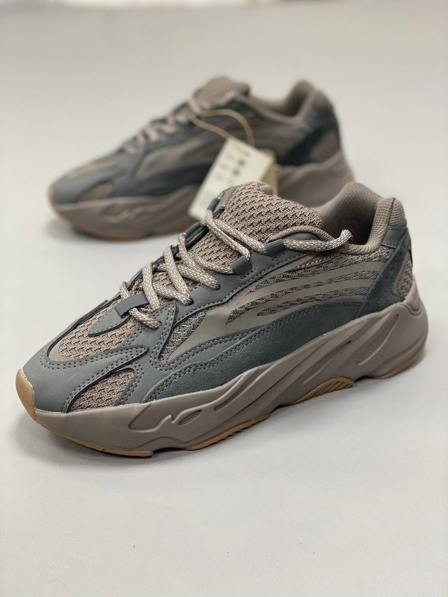 Adidas Yeezy 700 Shoes Timeless 16174