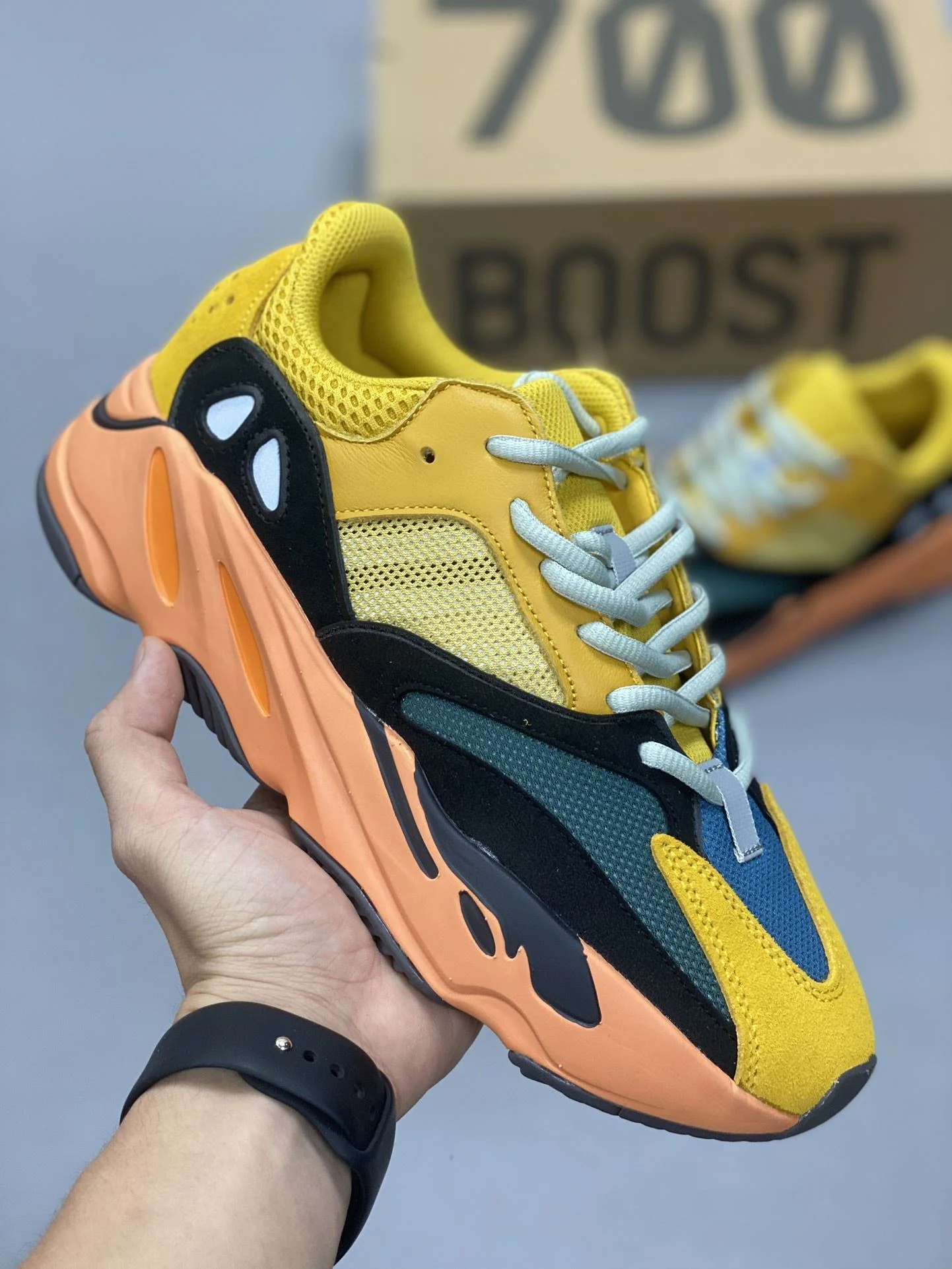 Trendsetting Adidas Yeezy 700 Shoes 16206