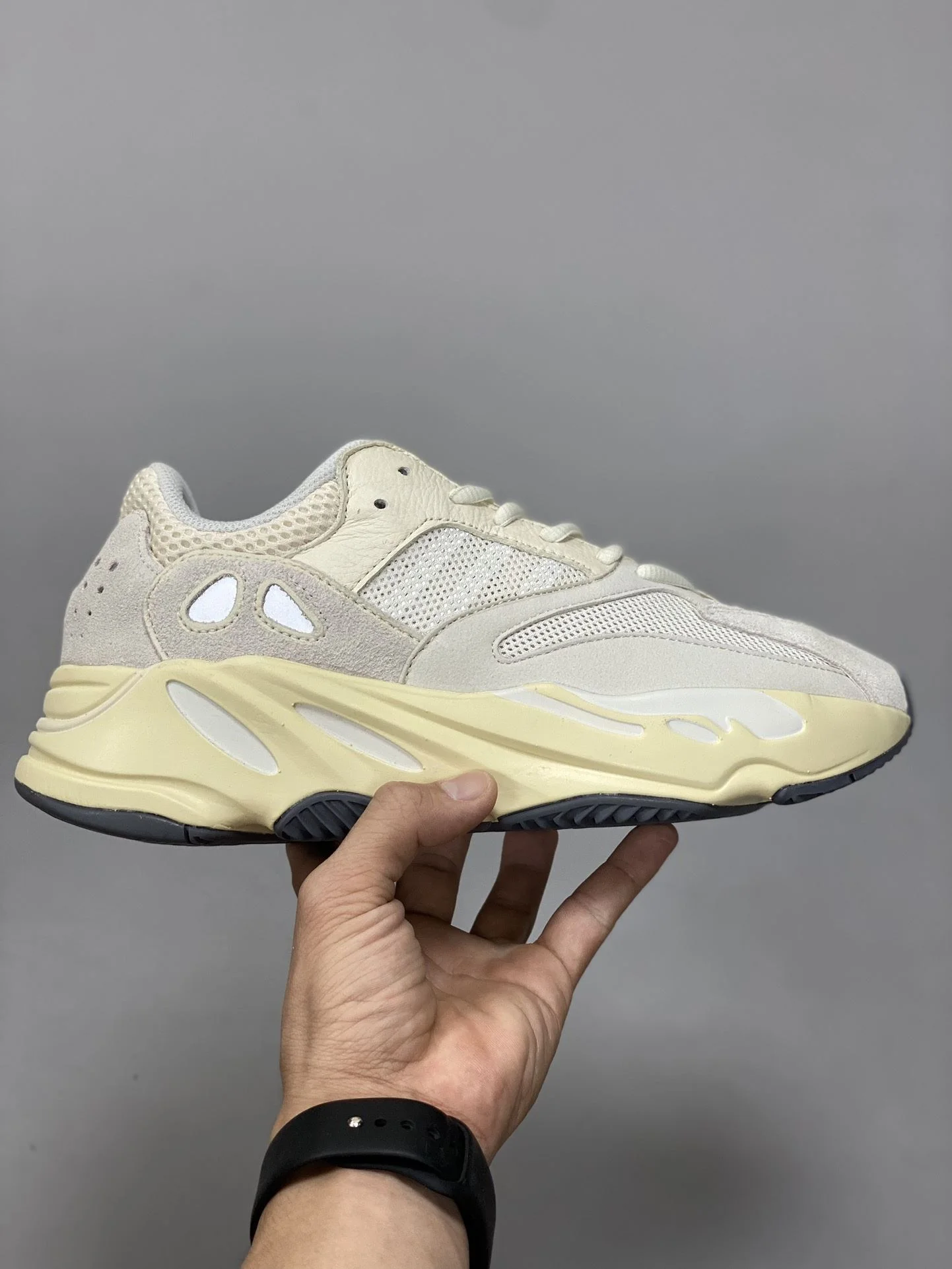 ZeroBulk Adidas Yeezy 700 Shoes 16148