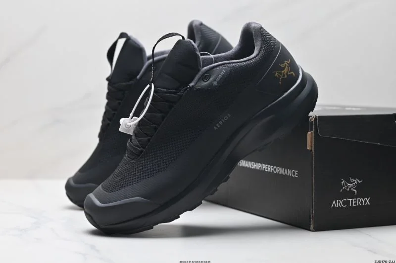 Akc Teryx Shoes Stretchable 3821