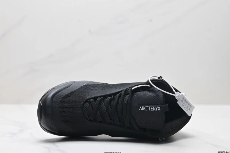 Akc Teryx Shoes Versatile 3837