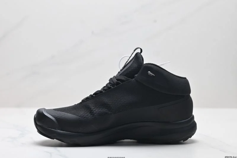 Akc Teryx Shoes Versatile 3837