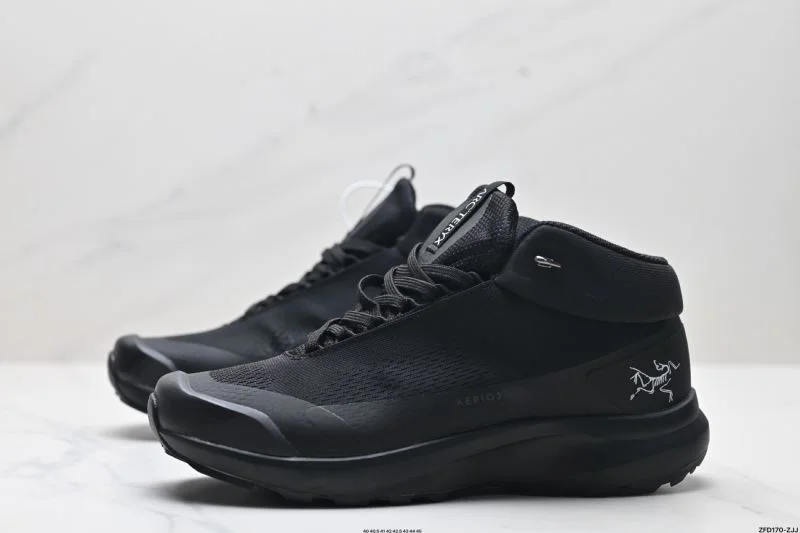 Akc Teryx Shoes Versatile 3837