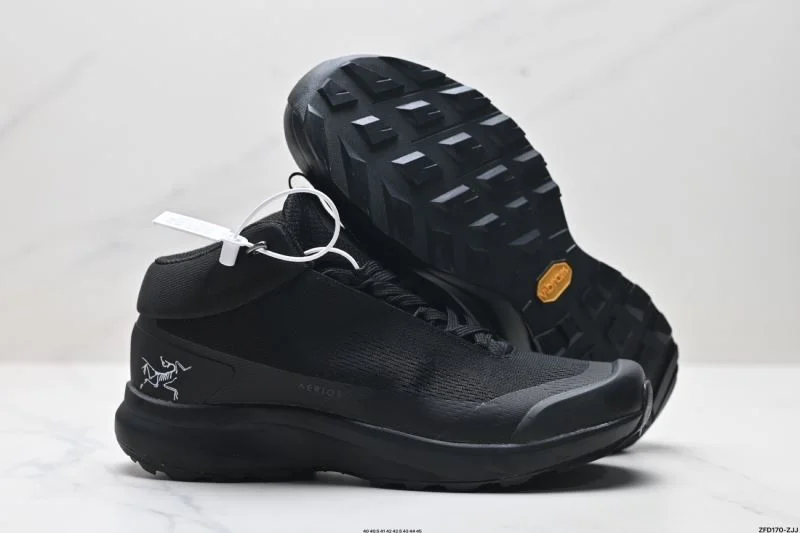 Akc Teryx Shoes Versatile 3837