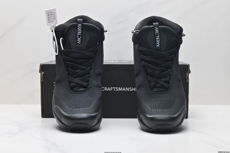 Akc Teryx Shoes Versatile 3837