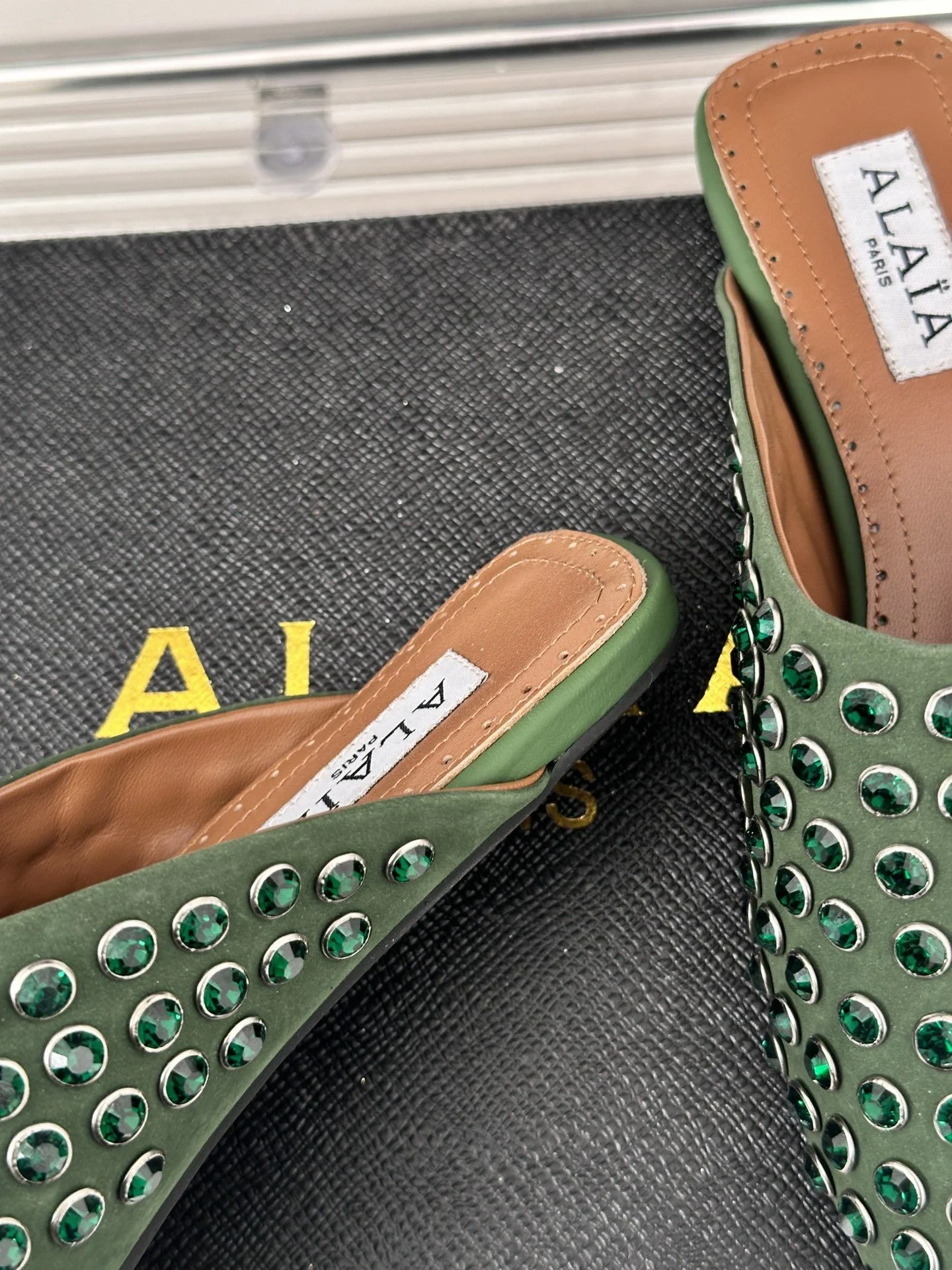 QuickDry Alaia Sandals 8540