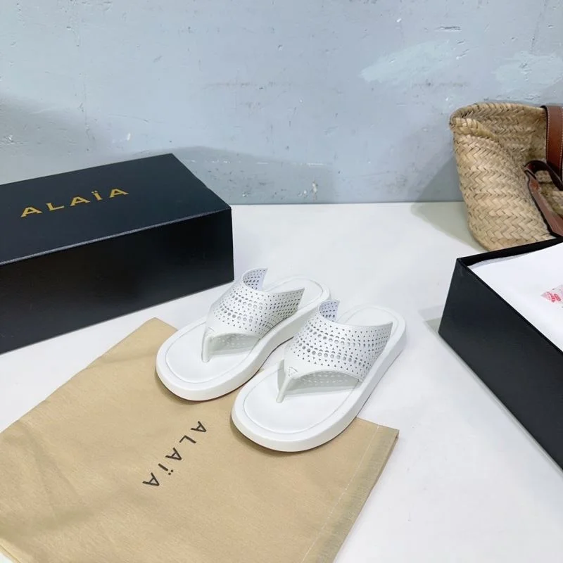 Alaia Sandals RelaxedFit 13240