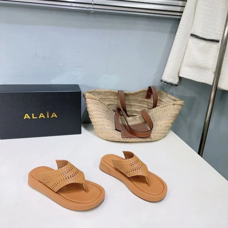 Trendsetting Alaia Sandals 13235