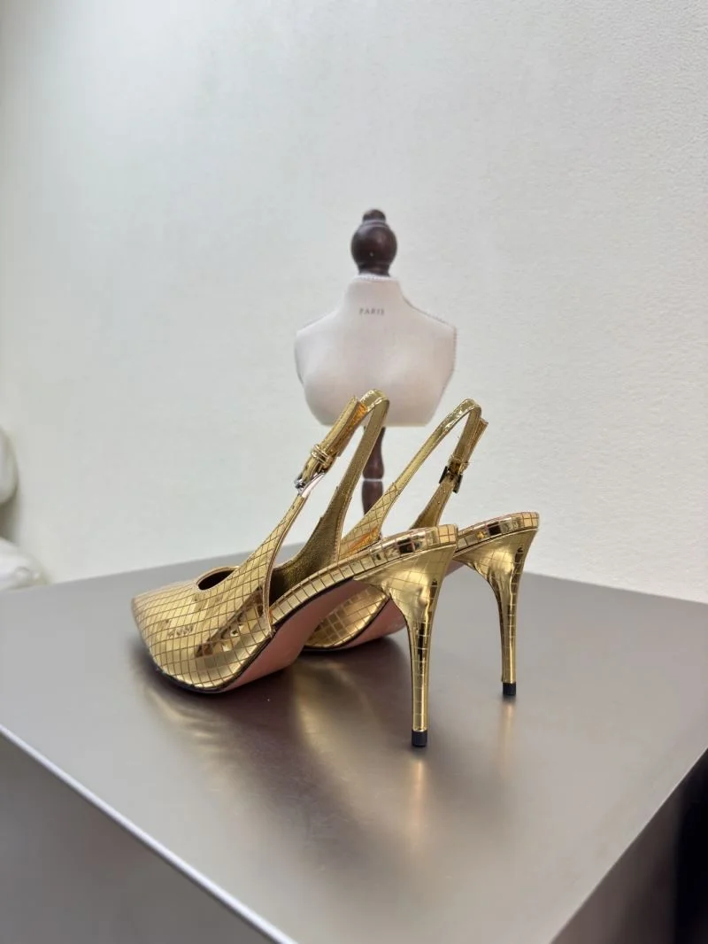 Alaia Sandals Sleek 13224