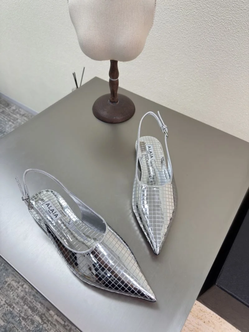 Youthful Alaia Sandals 13221