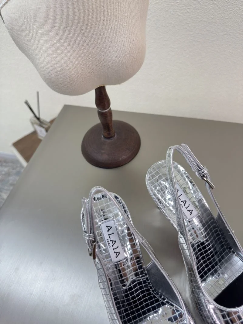 Alaia Sandals Refined 13209