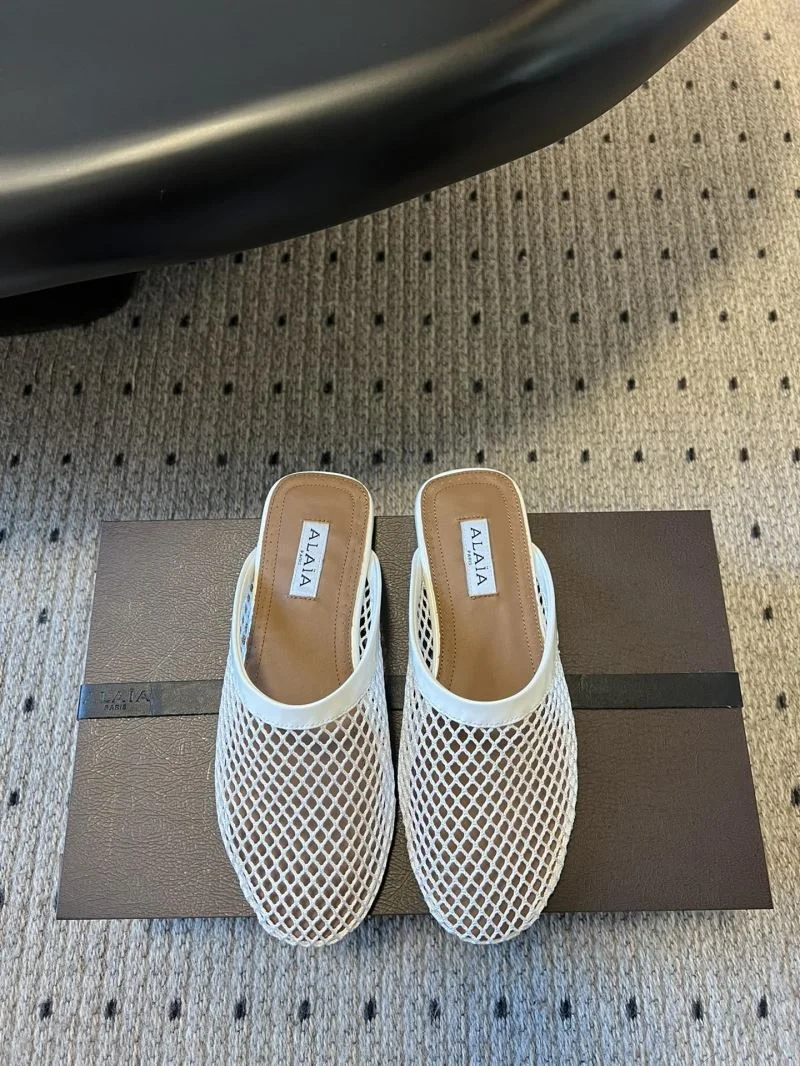 Alaia Sandals Modern 13216