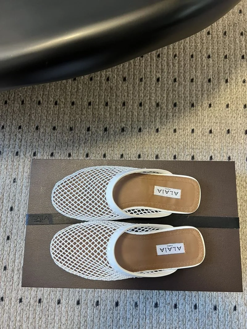 Alaia Sandals Modern 13216
