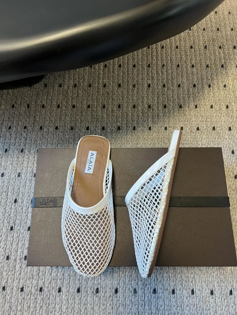 Alaia Sandals Modern 13216